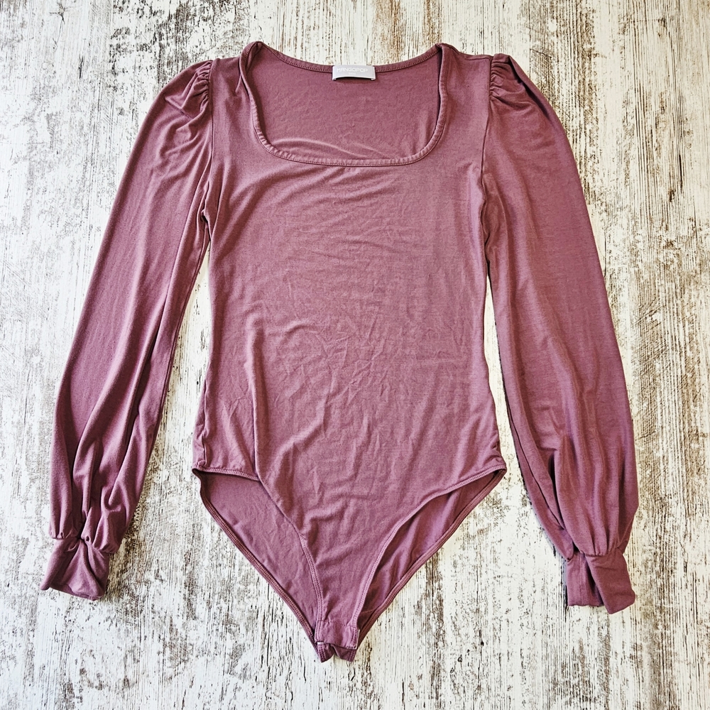 Mangopop Womens Bodysuit Size Small Puff Long Sleeve Loose Button Crotch Purple